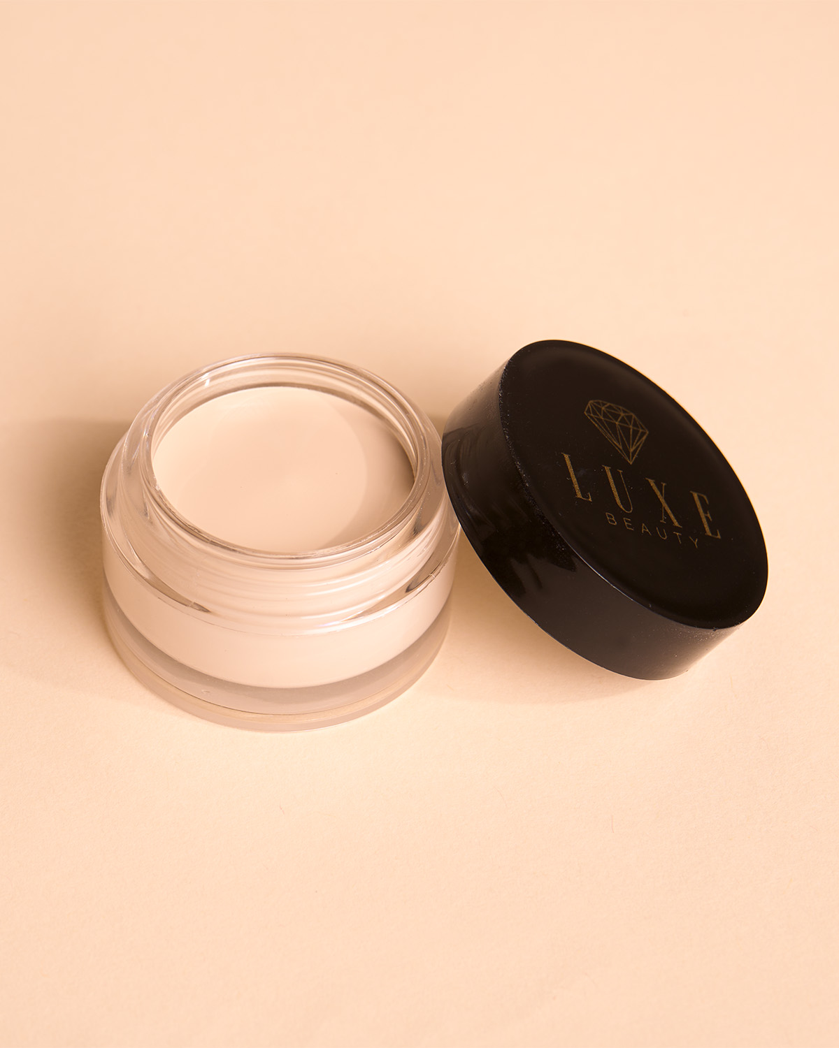 Concealer snowy